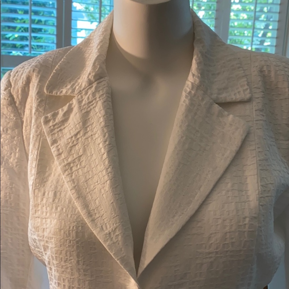 Doncaster Single Breasted White Jacket - image 6